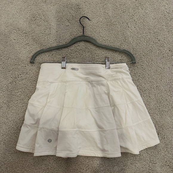 Lululemon pace rival skirt - Picture 2 of 3
